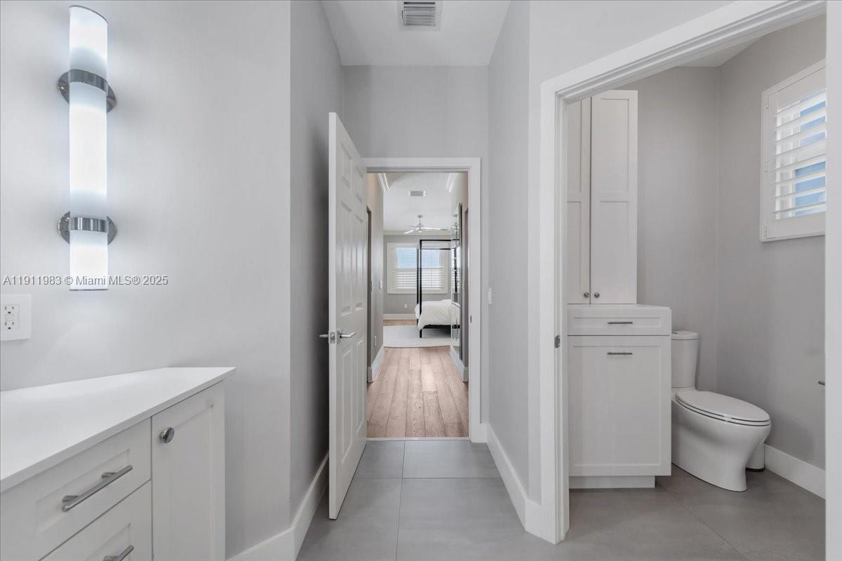 RIVIERA ISLES I - Residential Lease