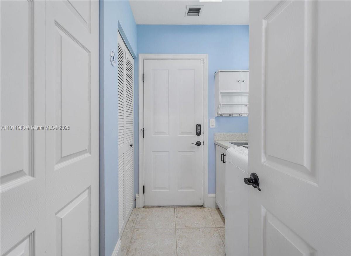 RIVIERA ISLES I - Residential Lease