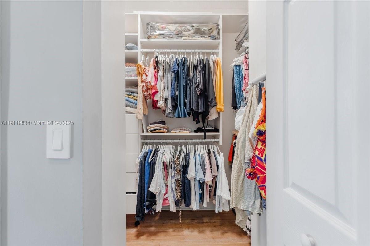 RIVIERA ISLES I - Residential Lease