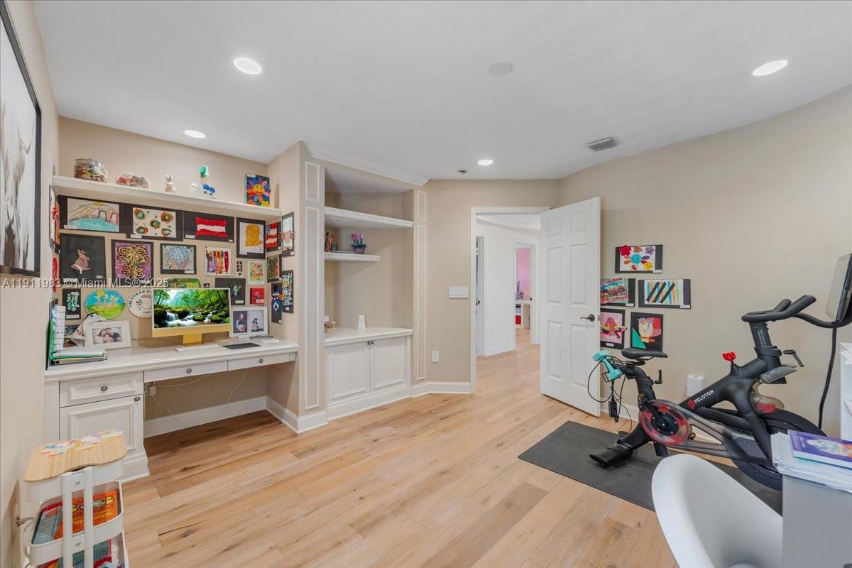 RIVIERA ISLES I - Residential Lease