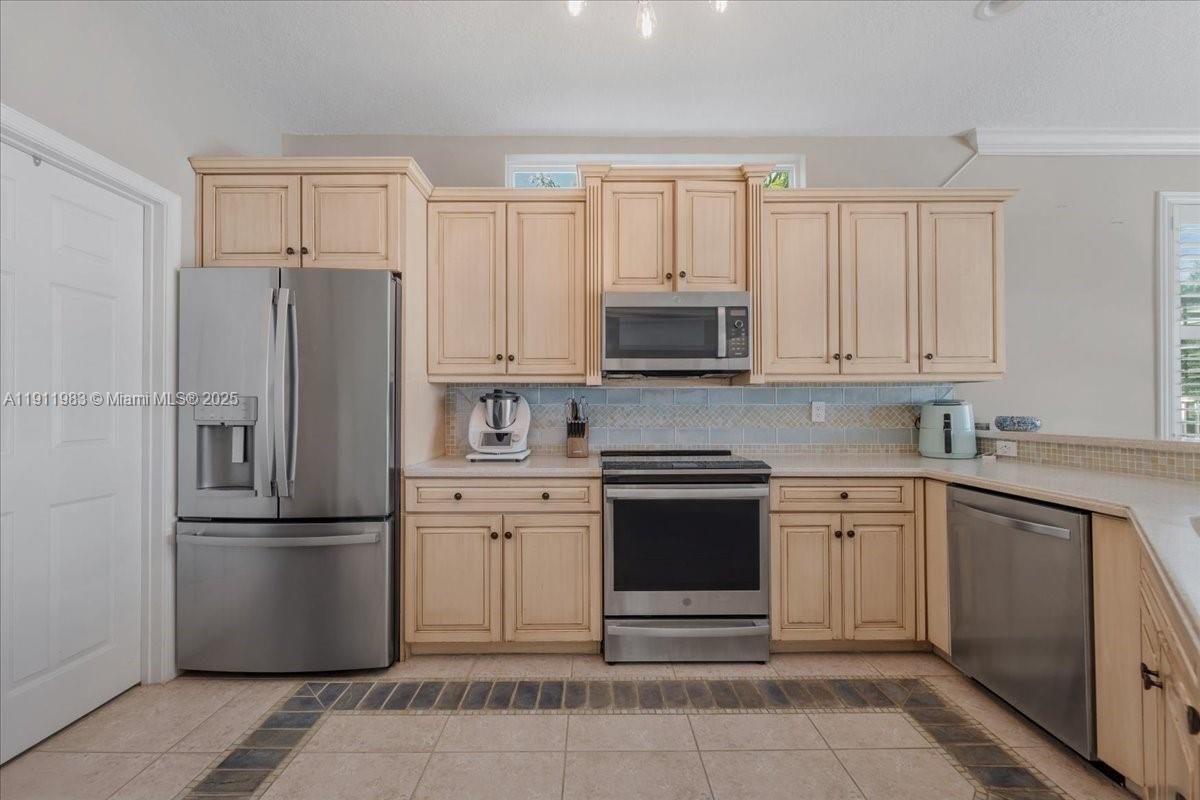 RIVIERA ISLES I - Residential Lease