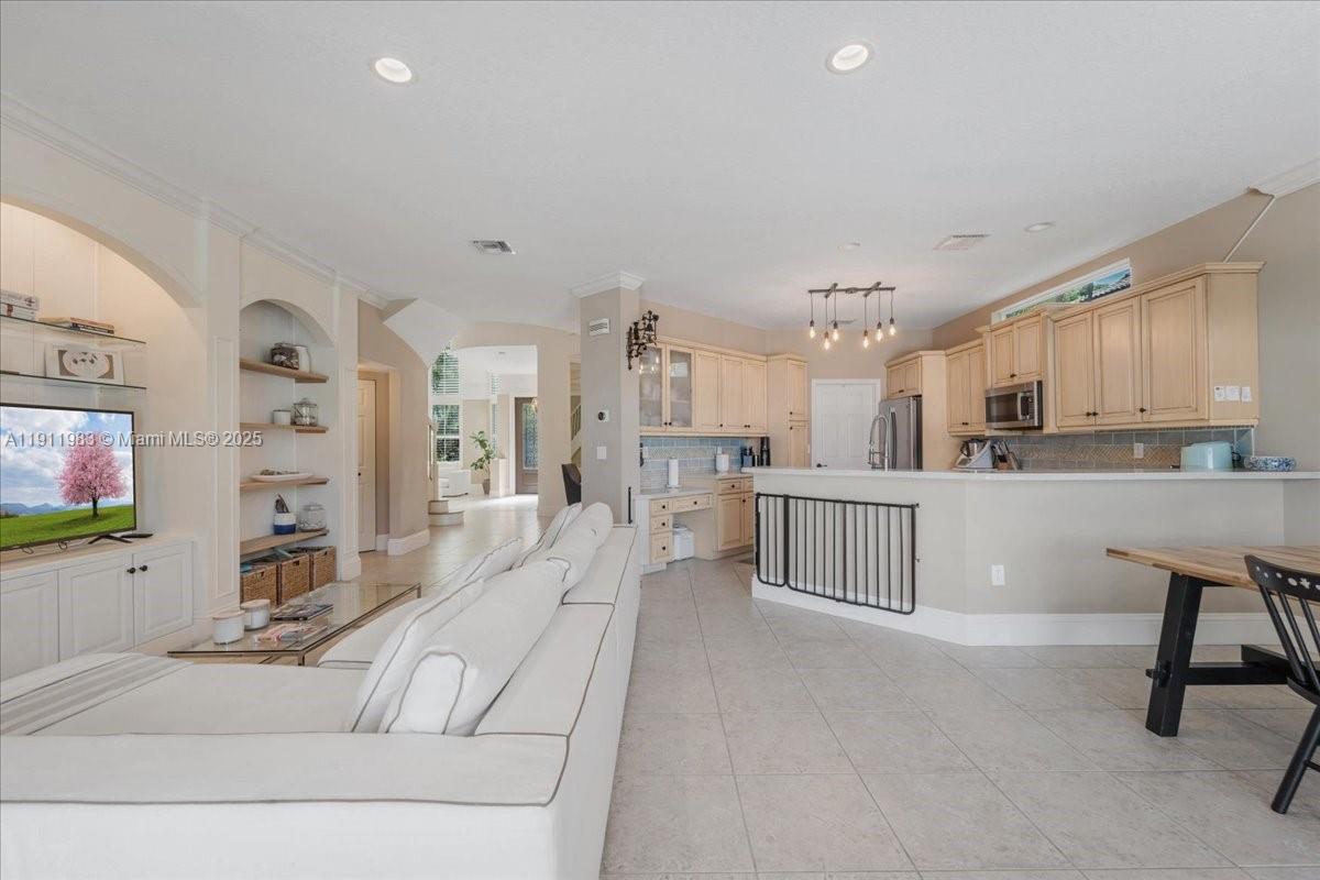 RIVIERA ISLES I - Residential Lease