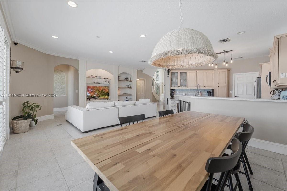 RIVIERA ISLES I - Residential Lease