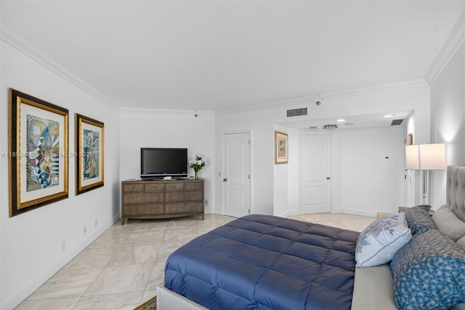 3000 ISL BLVD WILLIAMS IS - Residential