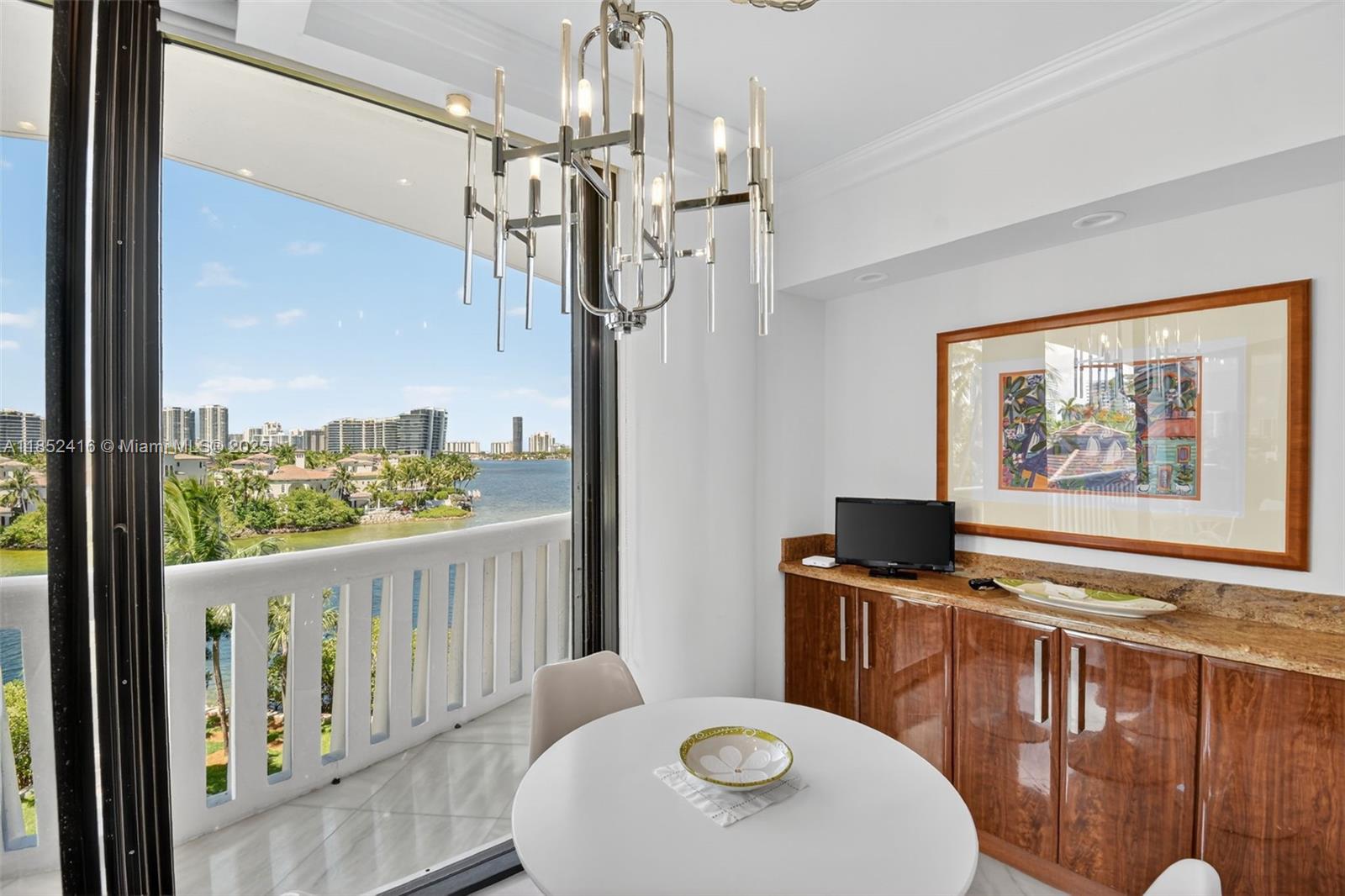 3000 ISL BLVD WILLIAMS IS - Residential