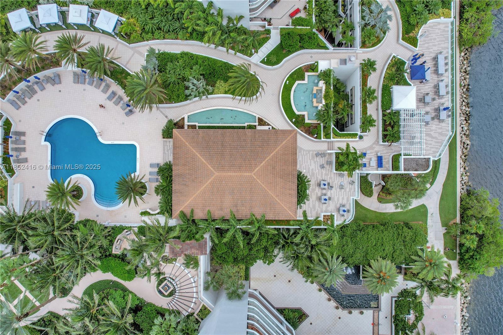 3000 ISL BLVD WILLIAMS IS - Residential