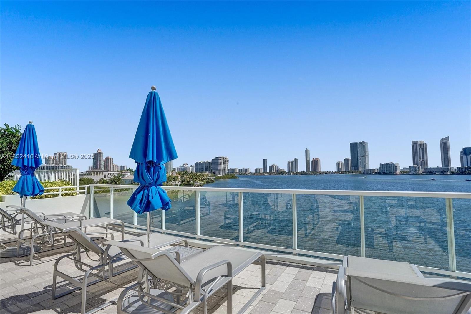 3000 ISL BLVD WILLIAMS IS - Residential