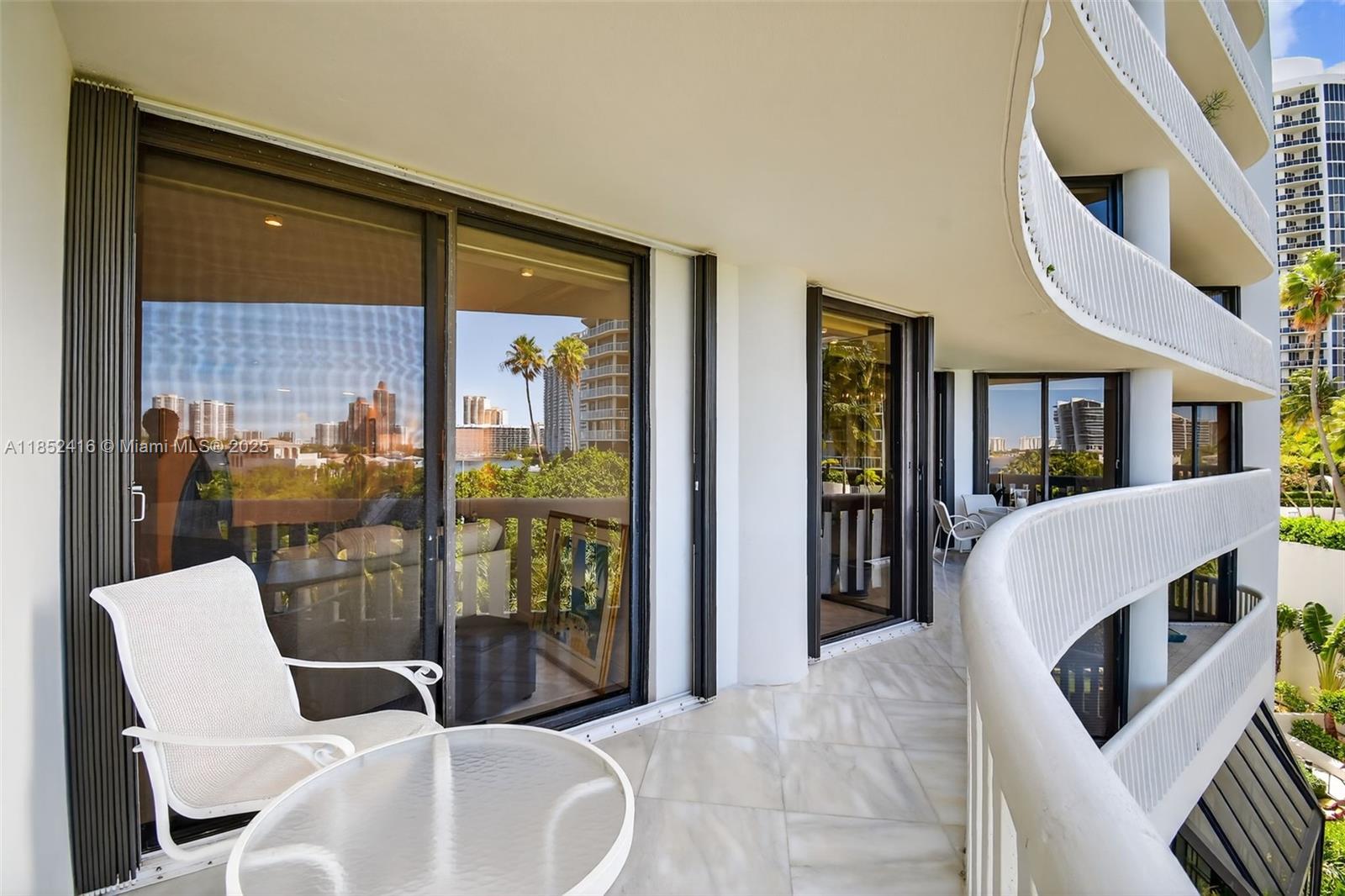 3000 ISL BLVD WILLIAMS IS - Residential