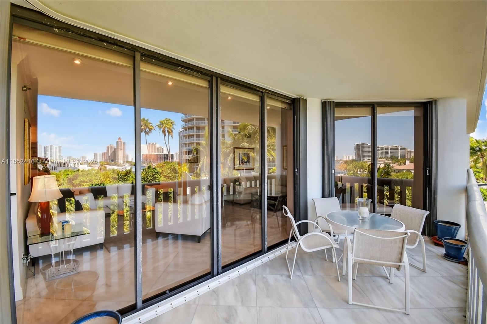 3000 ISL BLVD WILLIAMS IS - Residential