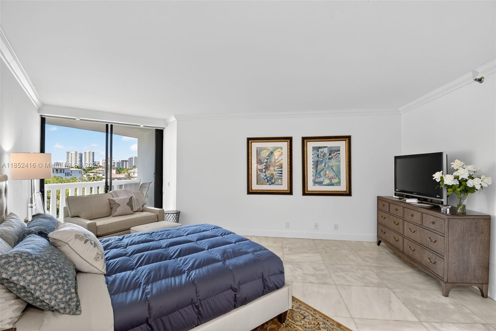 3000 ISL BLVD WILLIAMS IS - Residential