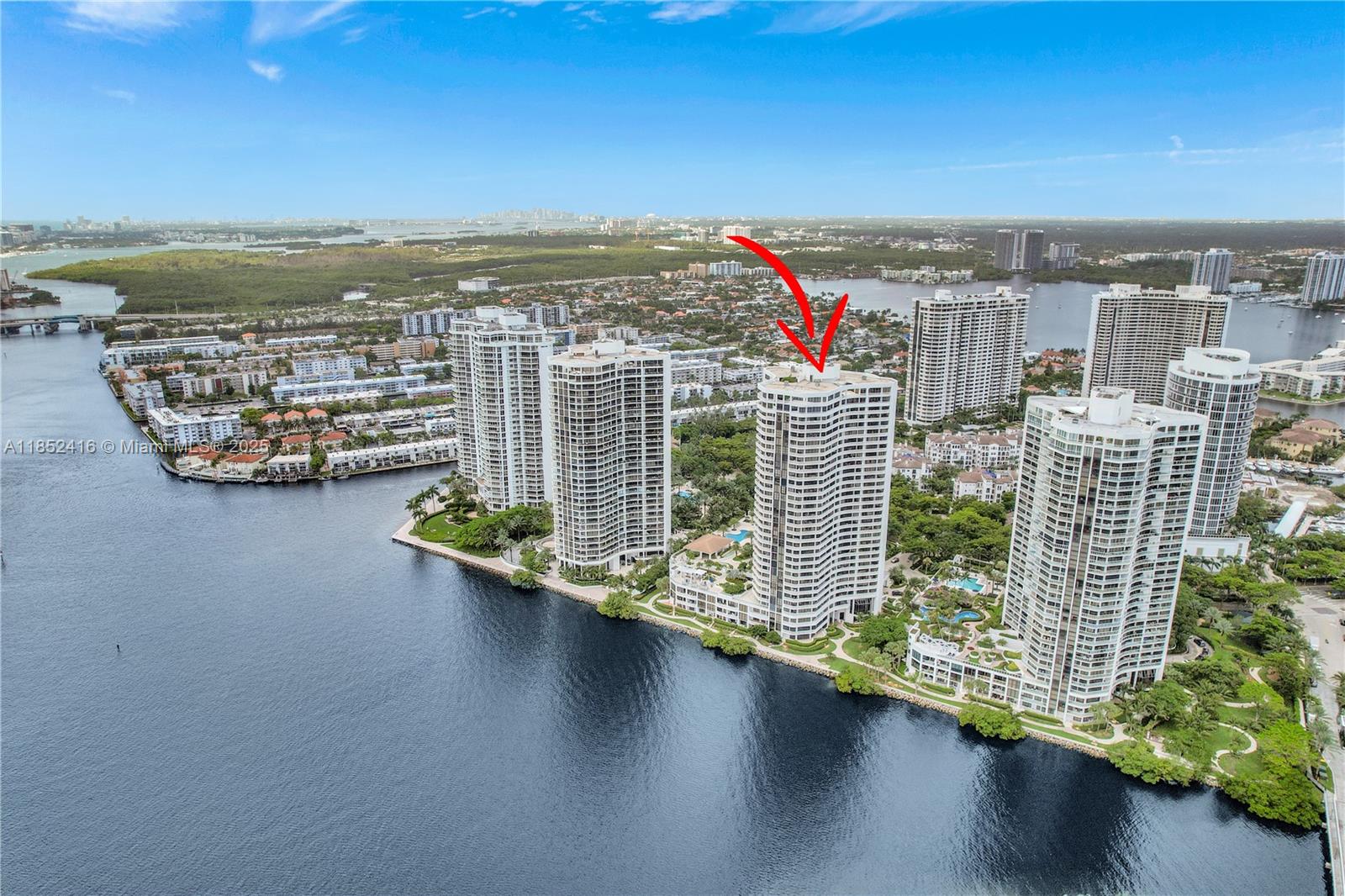 3000 ISL BLVD WILLIAMS IS - Residential