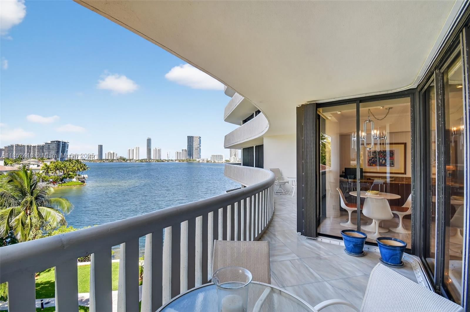 3000 ISL BLVD WILLIAMS IS - Residential