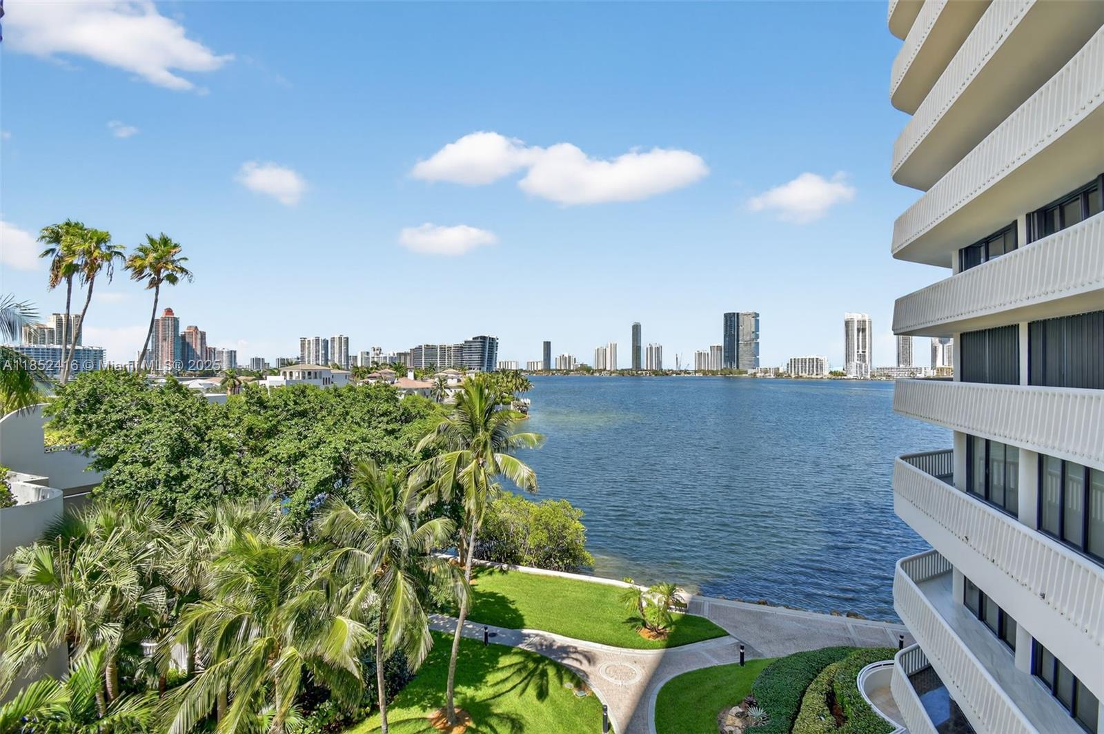 3000 ISL BLVD WILLIAMS IS - Residential