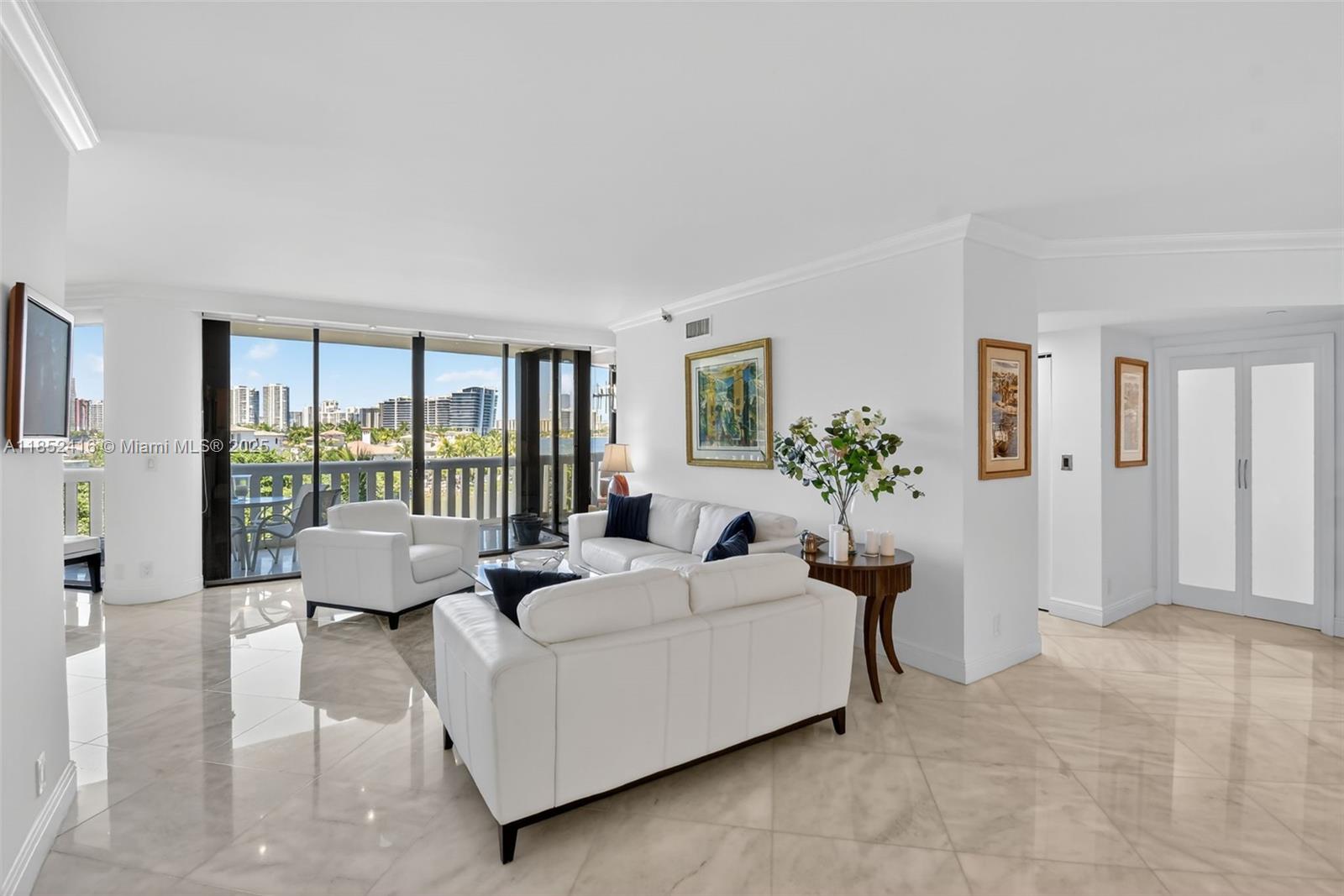 3000 ISL BLVD WILLIAMS IS - Residential