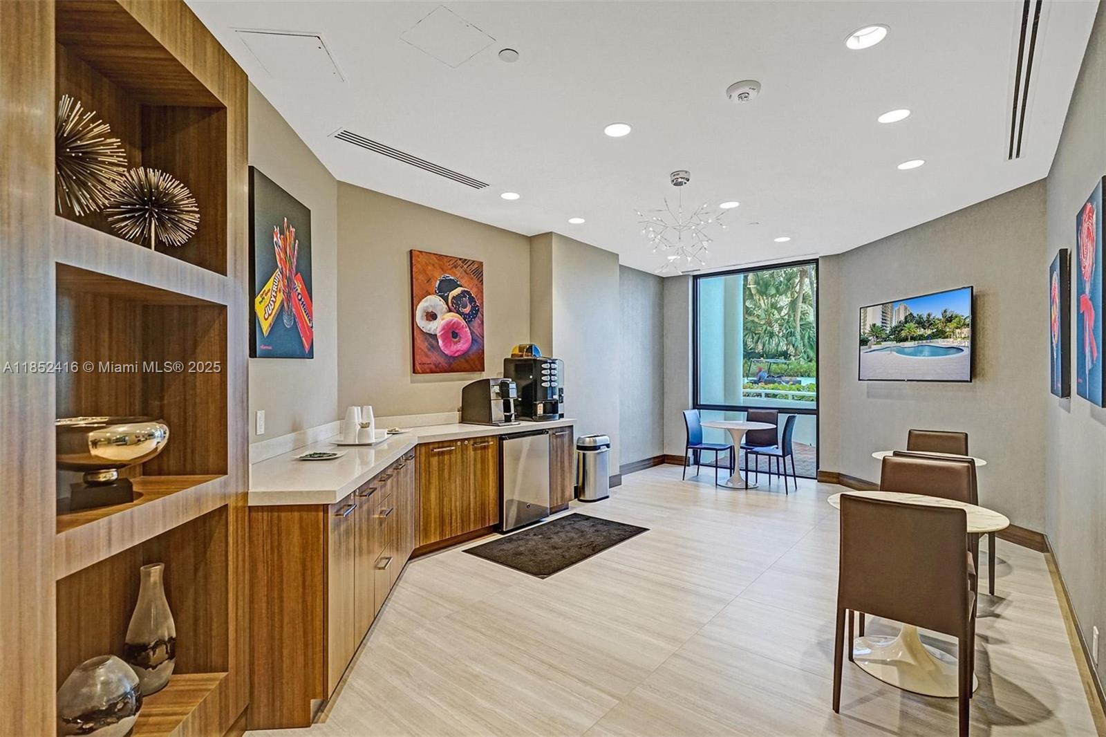 3000 ISL BLVD WILLIAMS IS - Residential