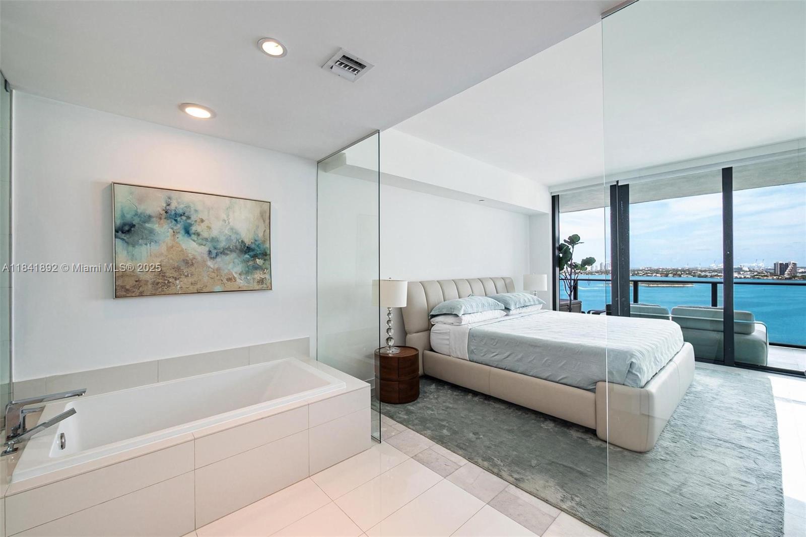 PARAISO BAY CONDO - Residential