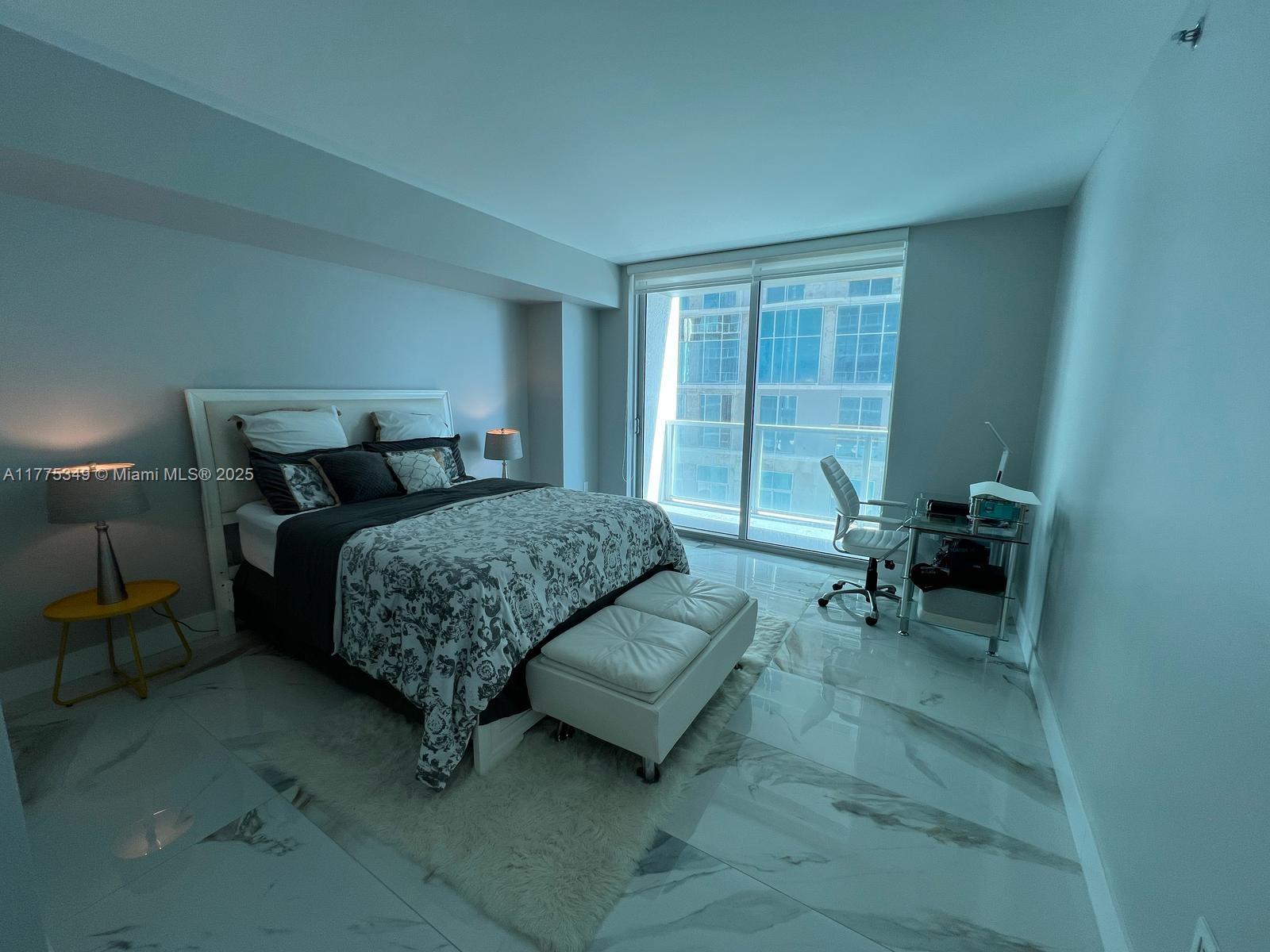 500 BRICKELL WEST CONDO - Residential