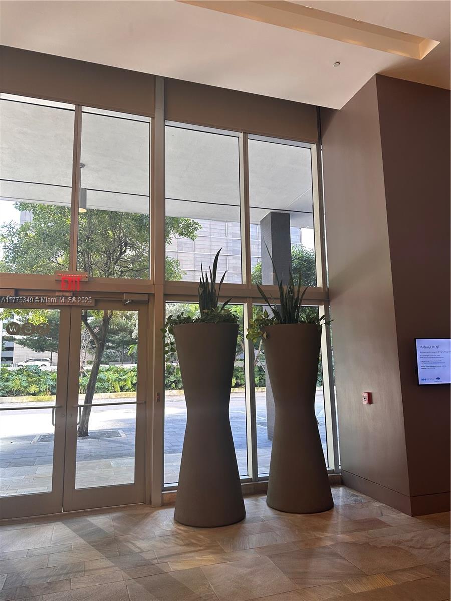 500 BRICKELL WEST CONDO - Residential