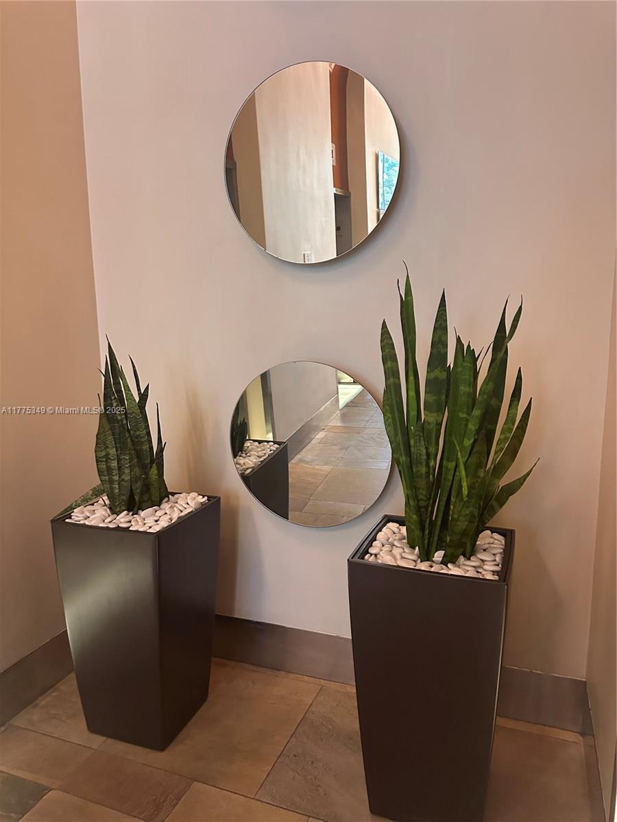 500 BRICKELL WEST CONDO - Residential