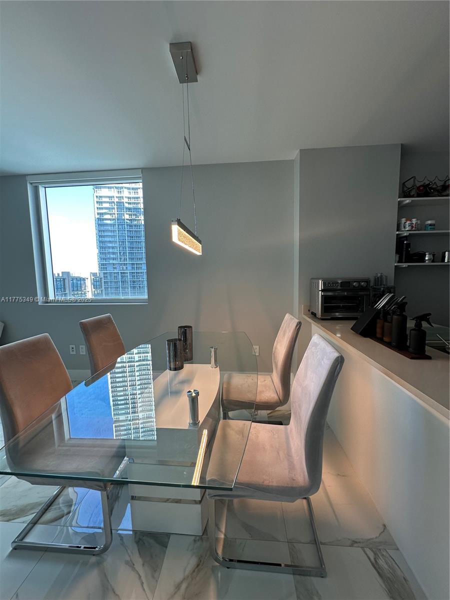 500 BRICKELL WEST CONDO - Residential