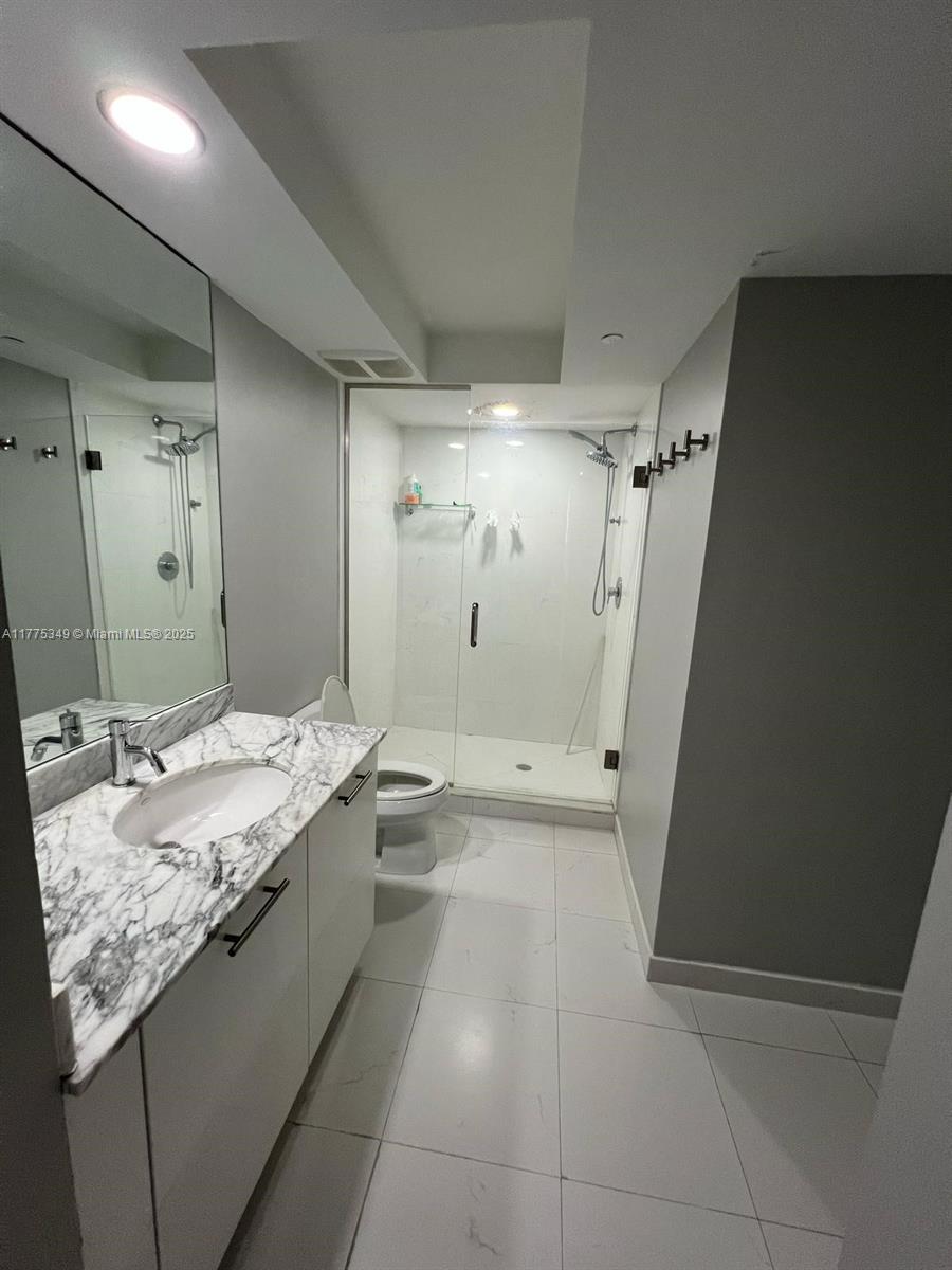 500 BRICKELL WEST CONDO - Residential