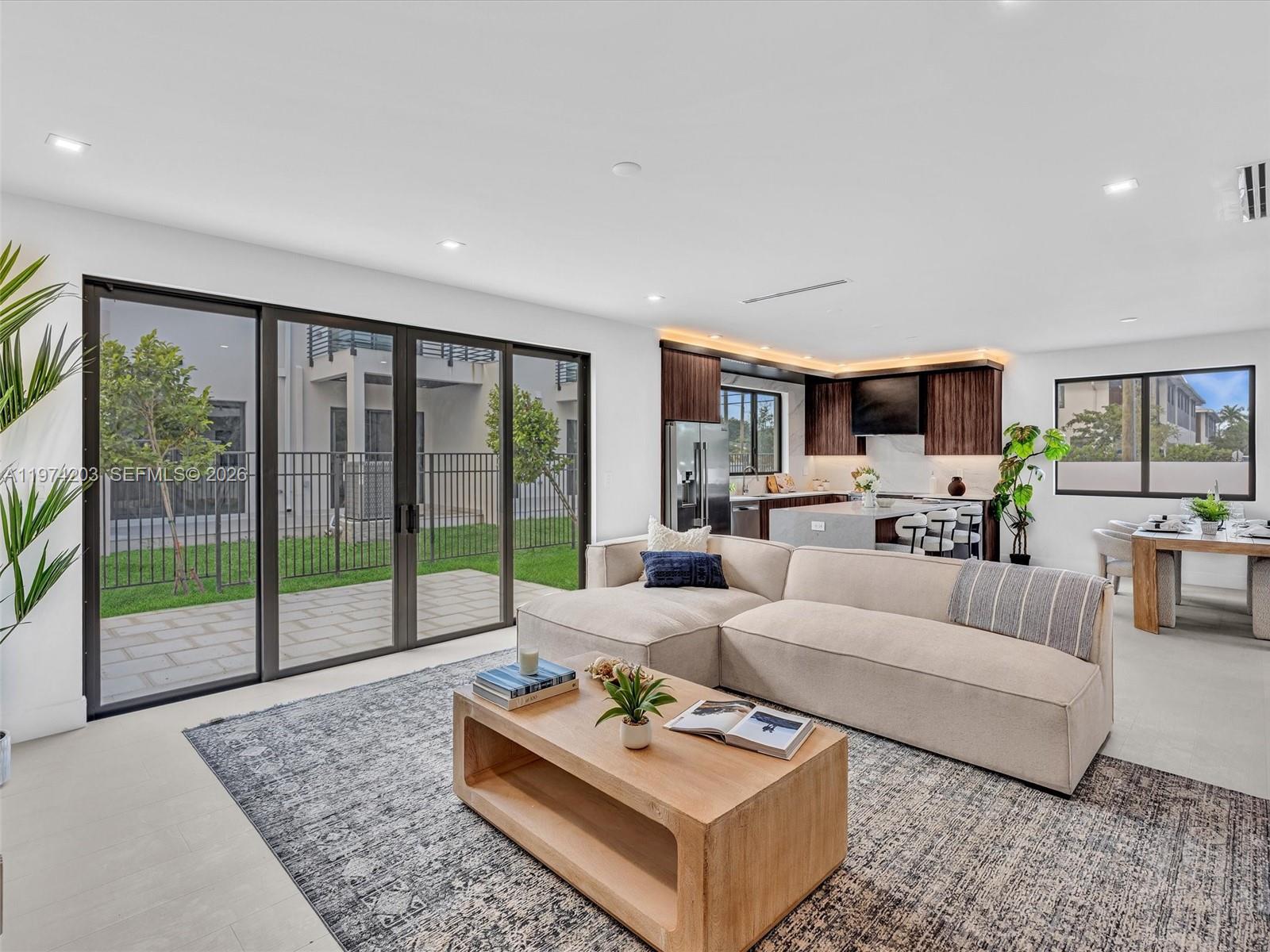 H20 DANIA BEACH - Residential