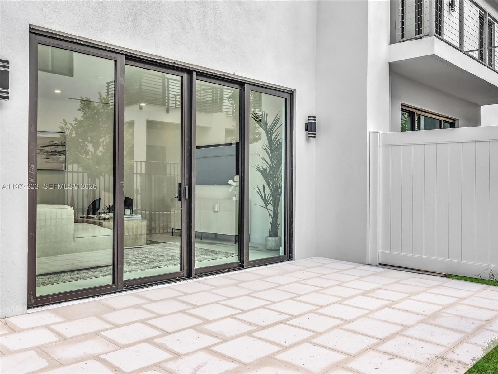 H20 DANIA BEACH - Residential