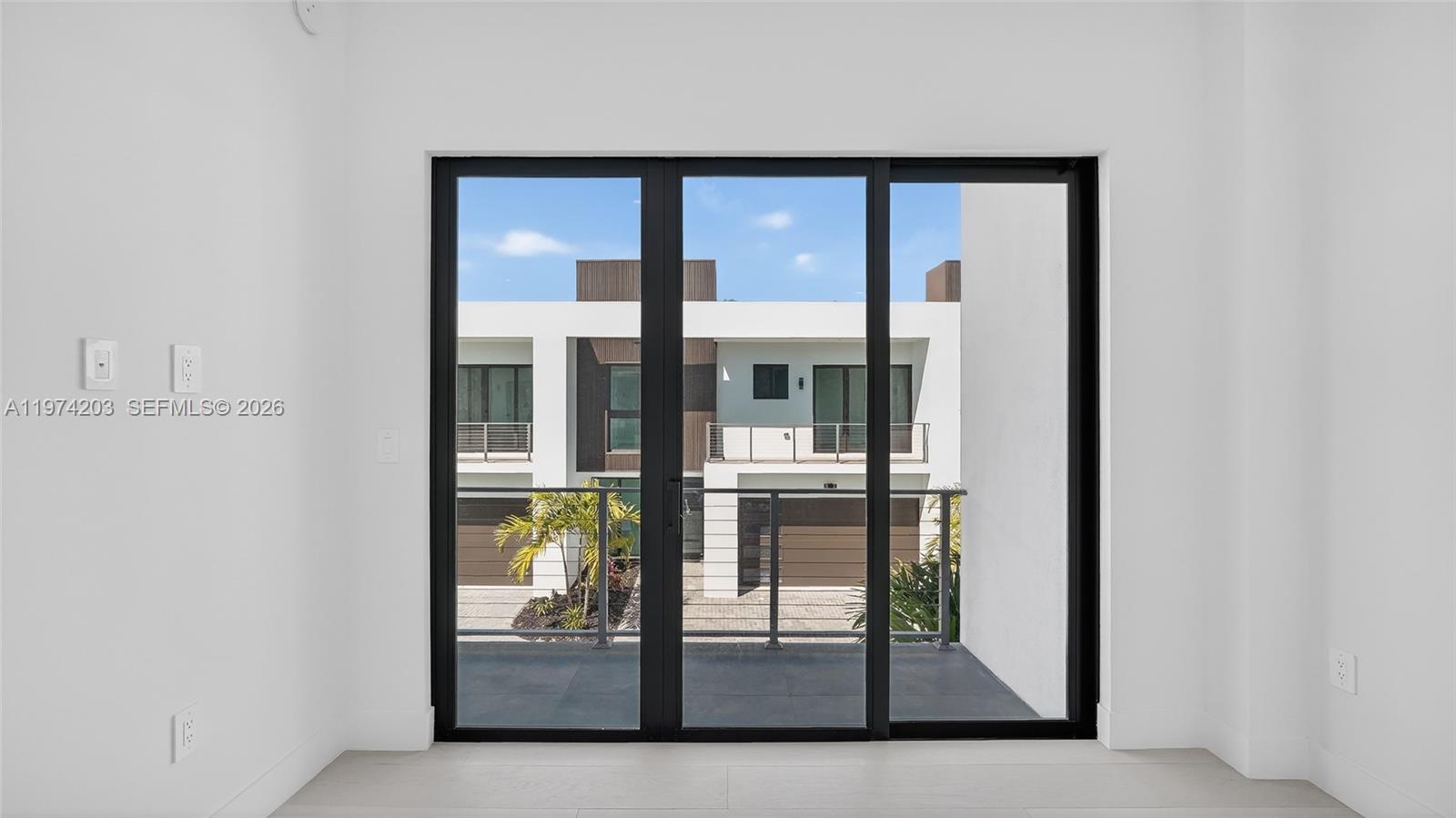 H20 DANIA BEACH - Residential