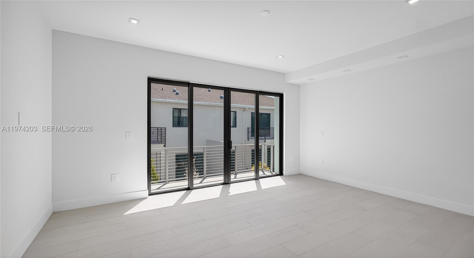 H20 DANIA BEACH - Residential