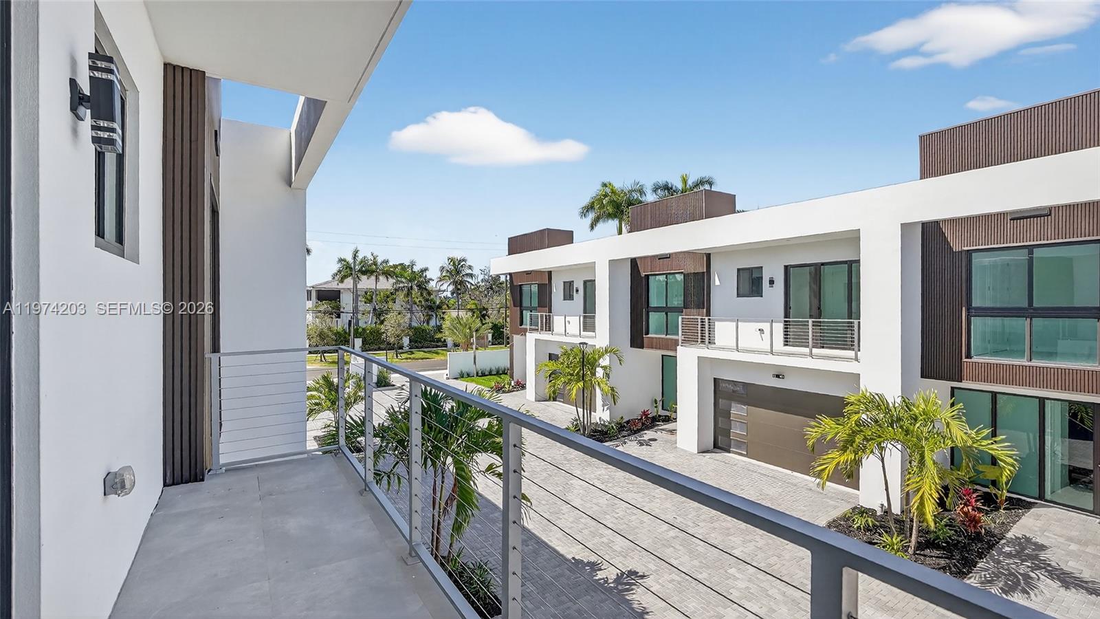 H20 DANIA BEACH - Residential