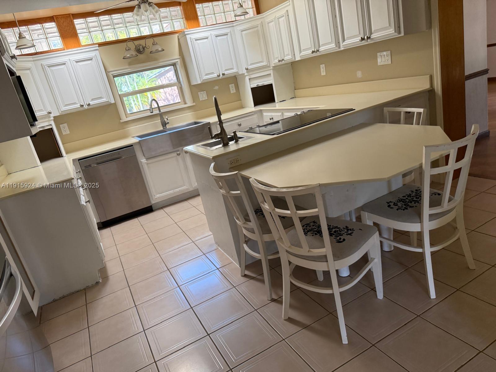 PLANTATION - Residential