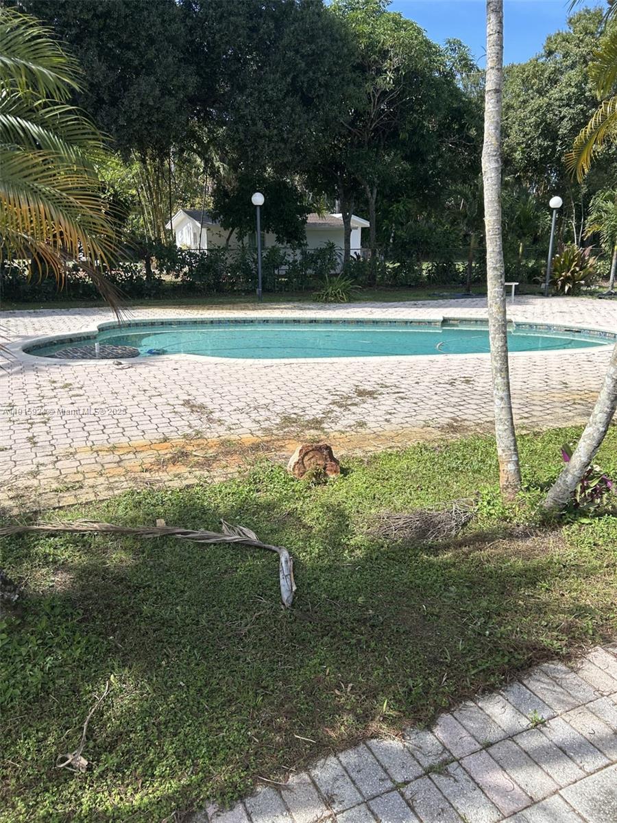 PLANTATION - Residential