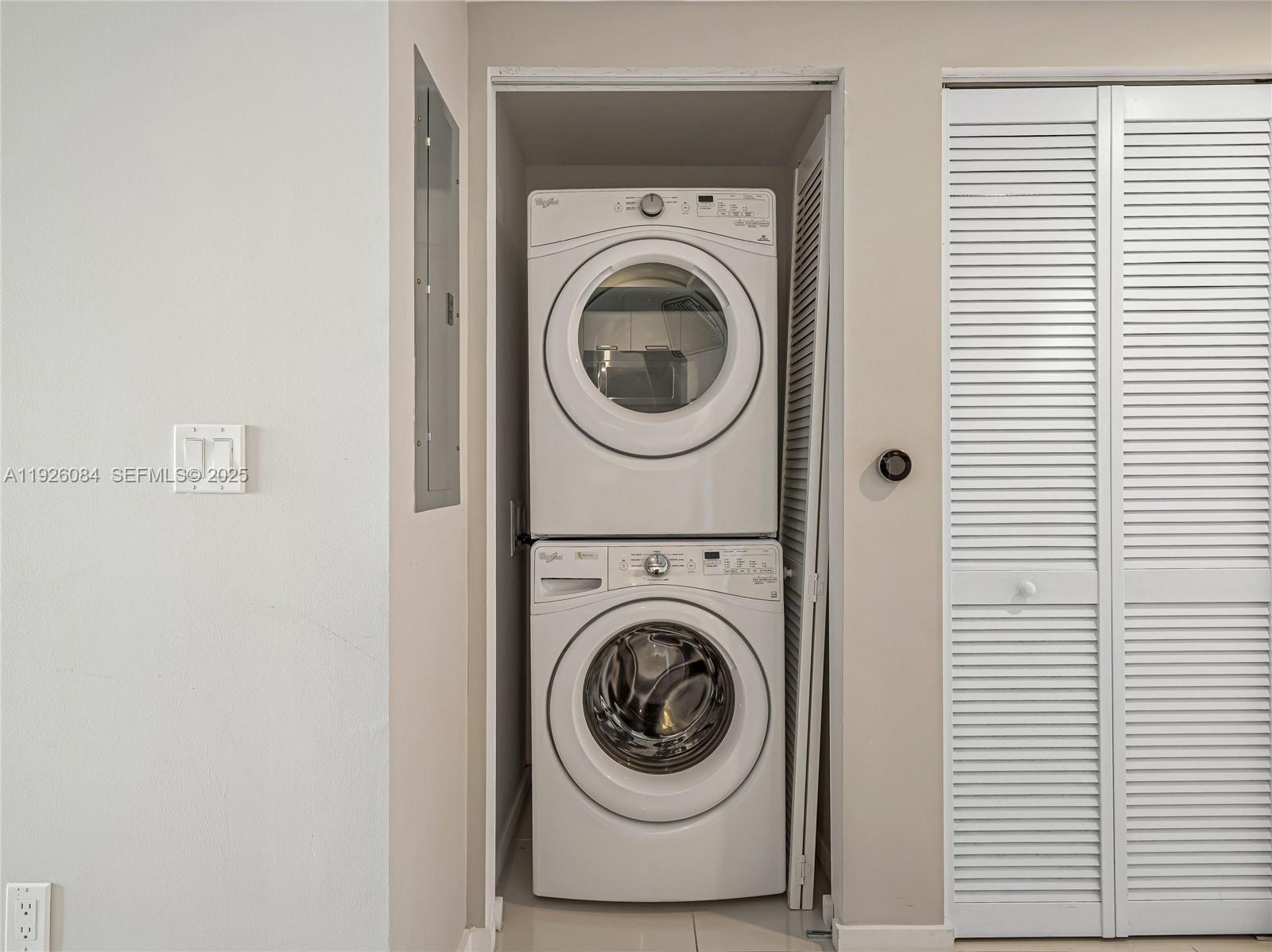 5252 PASEO CONDO - Residential