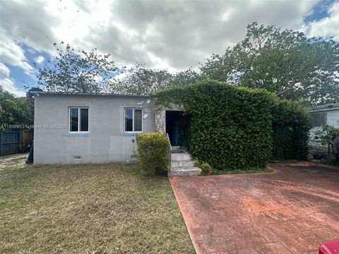 2020 SW 57th Ct Miami FL 33155