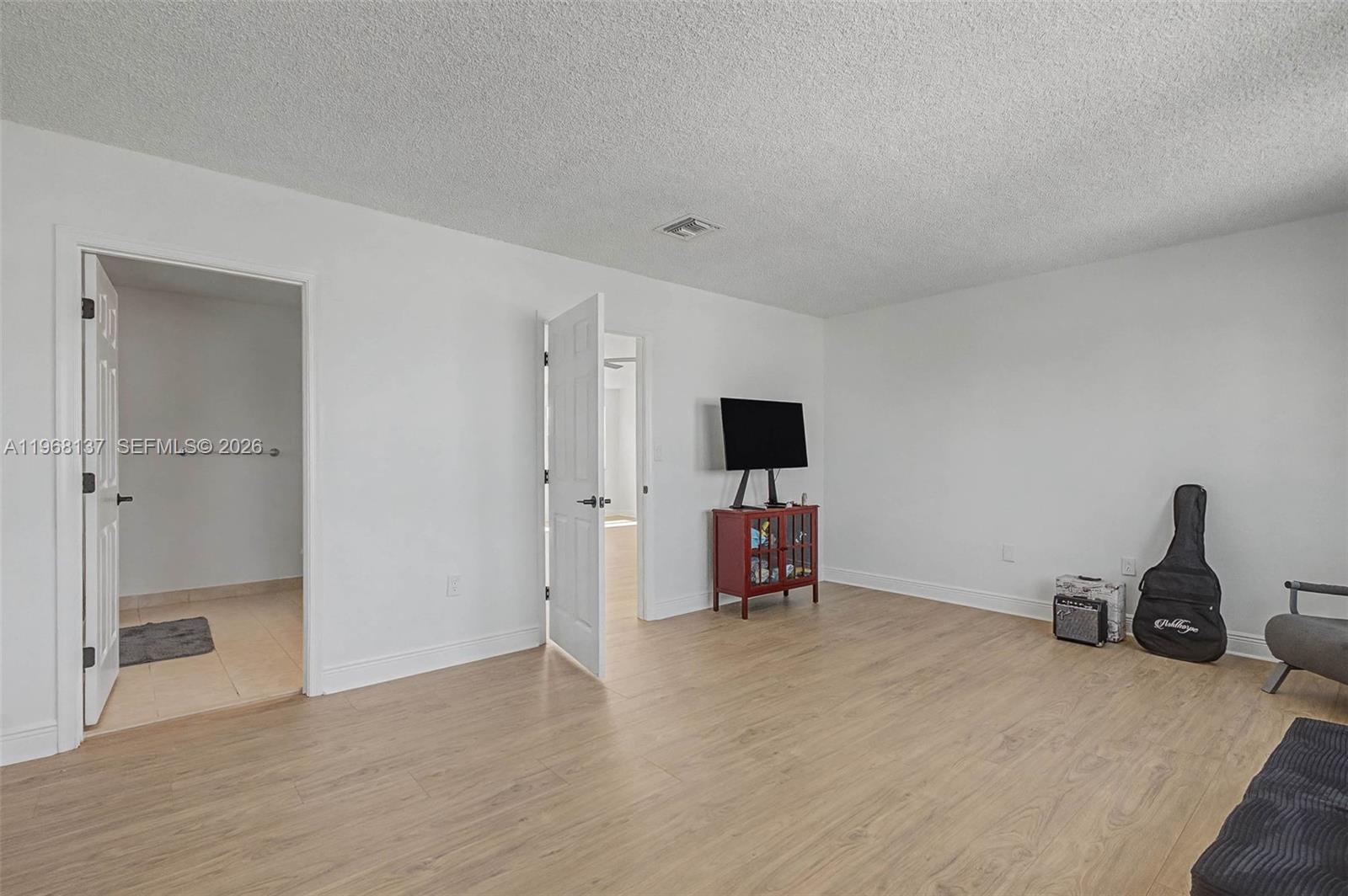 CUTLER LANDINGS 1ST ADDN - Residential