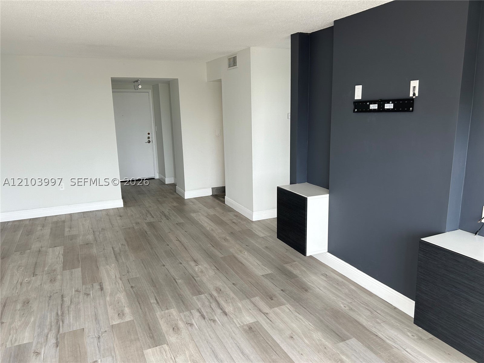 1080 94th St 501