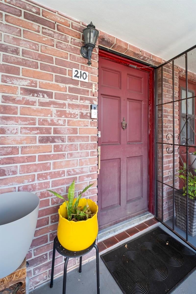 1050 Atlantic Shores Blvd 210