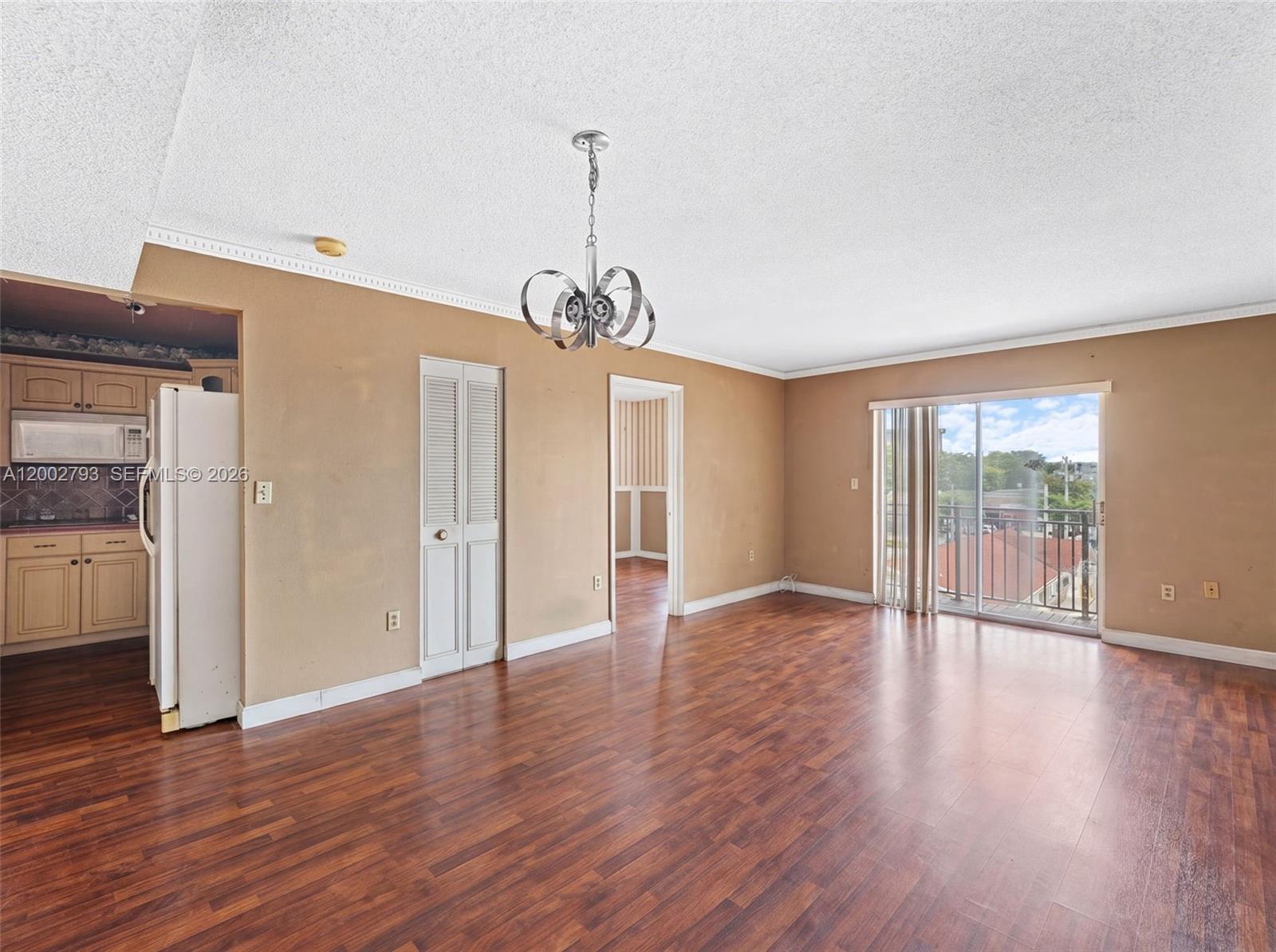 4713 NW 7th St 410-1