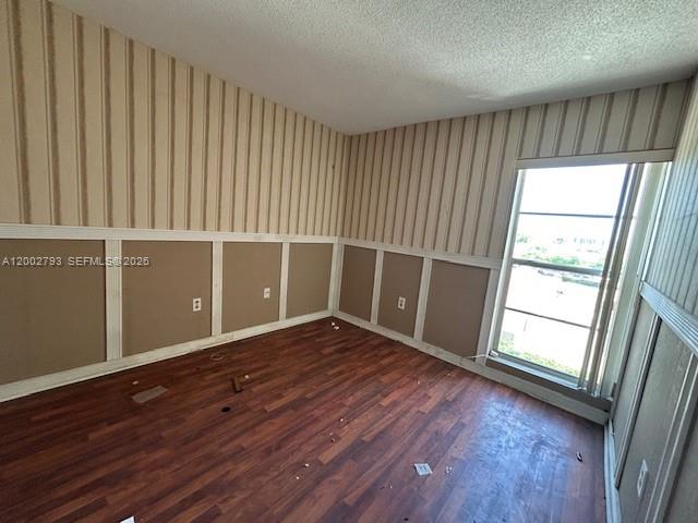 SUNSET VILLAS CONDO - Residential