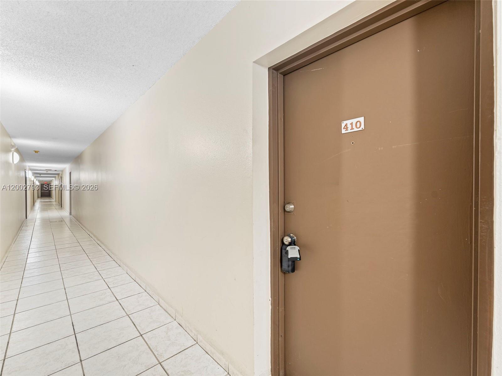 4713 NW 7th St 410-1