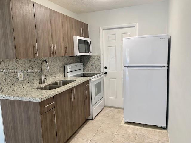 LINCOLN PARK FIRST ADD - Residential Lease