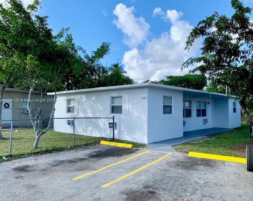 This clean and updated apartment offers comfortable living with stylish finishes throughout. Perfect for small families, couples, or roommates. It is updated with tile throughout, modern stand-up shower and updated kitchen.