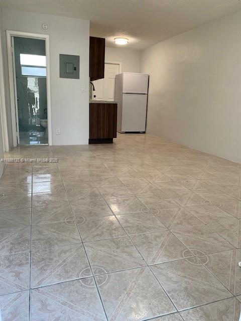LINCOLN PARK FIRST ADD - Residential Lease