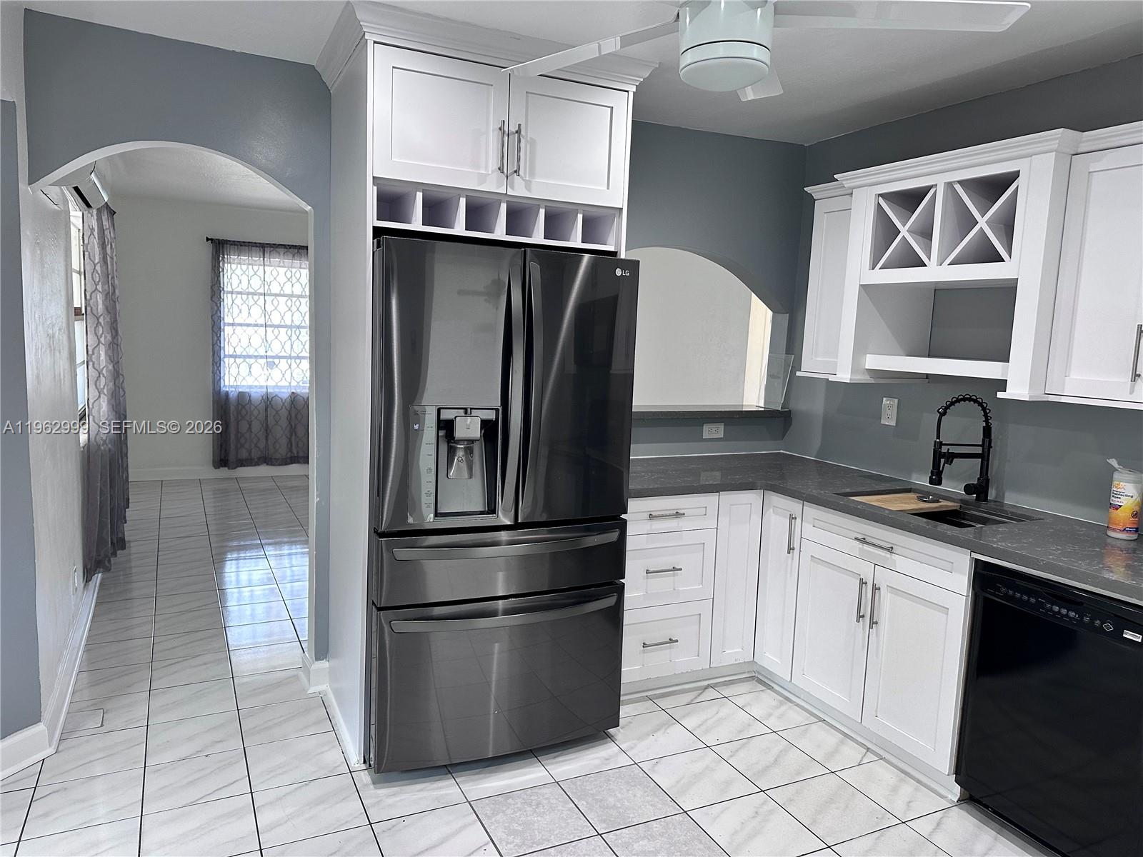 SOUTH HOLLYWOOD AMD PLAT - Residential