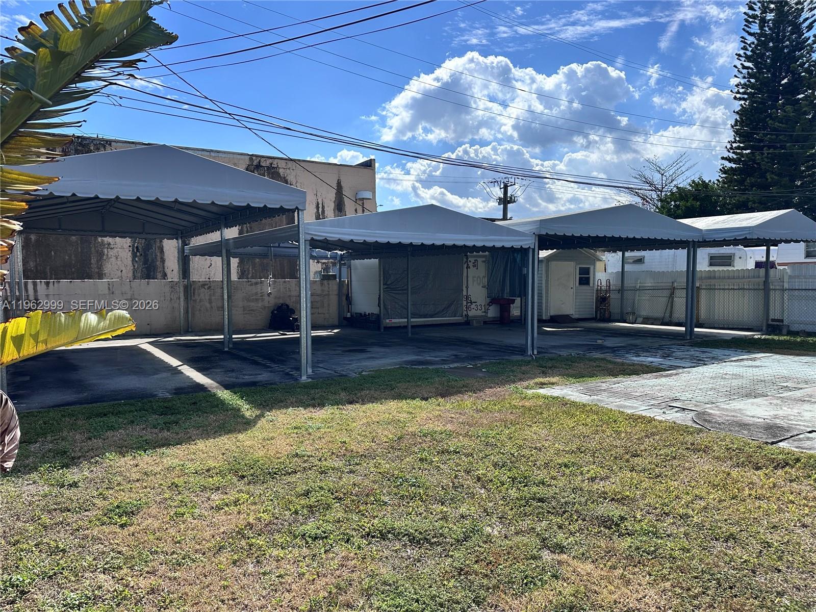 SOUTH HOLLYWOOD AMD PLAT - Residential