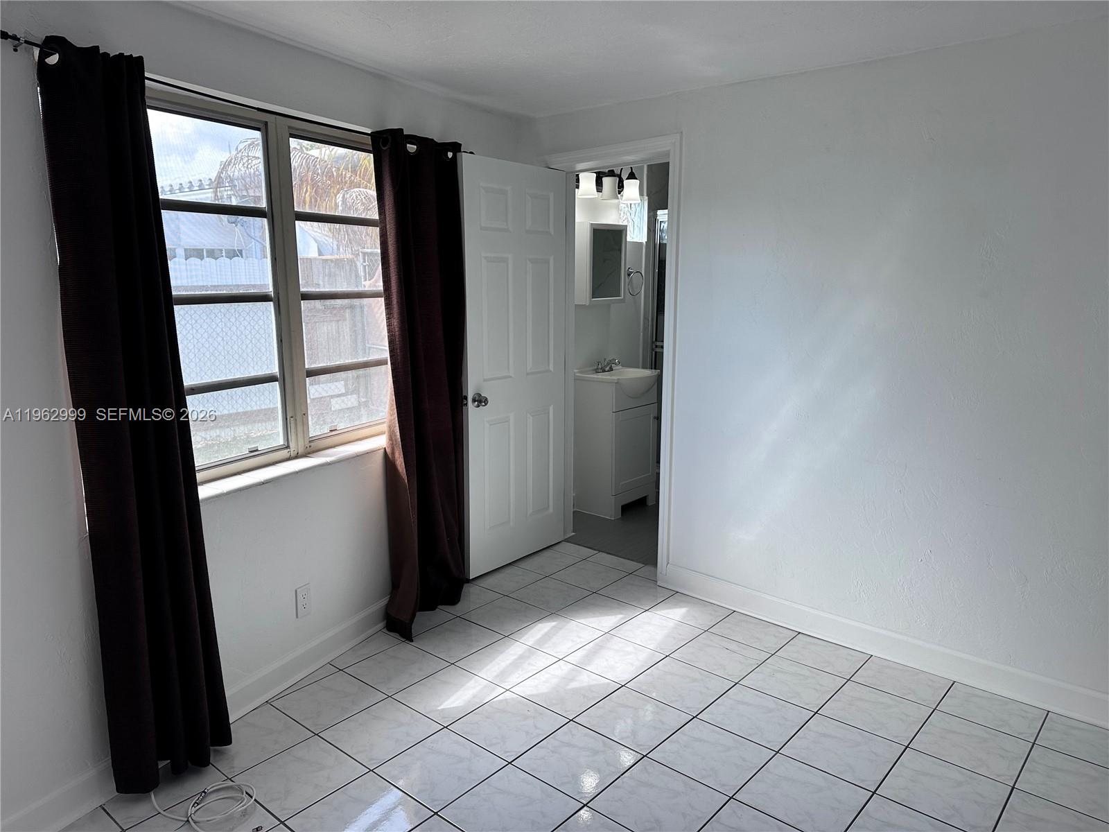 SOUTH HOLLYWOOD AMD PLAT - Residential