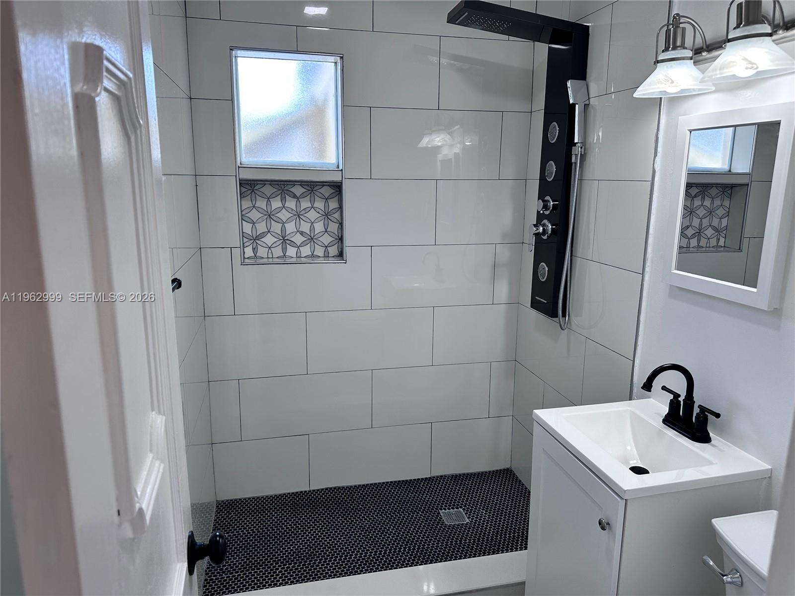 SOUTH HOLLYWOOD AMD PLAT - Residential