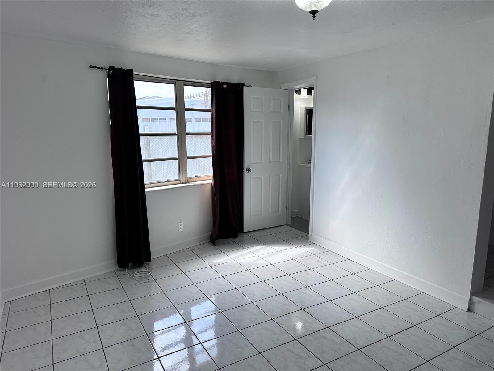 SOUTH HOLLYWOOD AMD PLAT - Residential