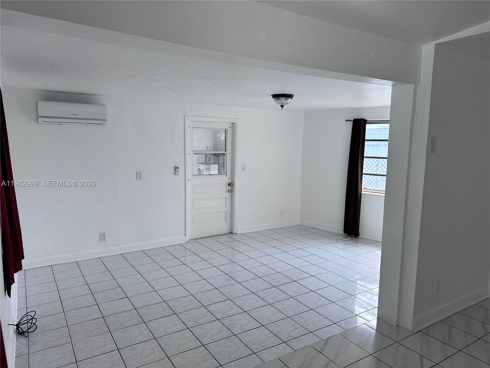 SOUTH HOLLYWOOD AMD PLAT - Residential