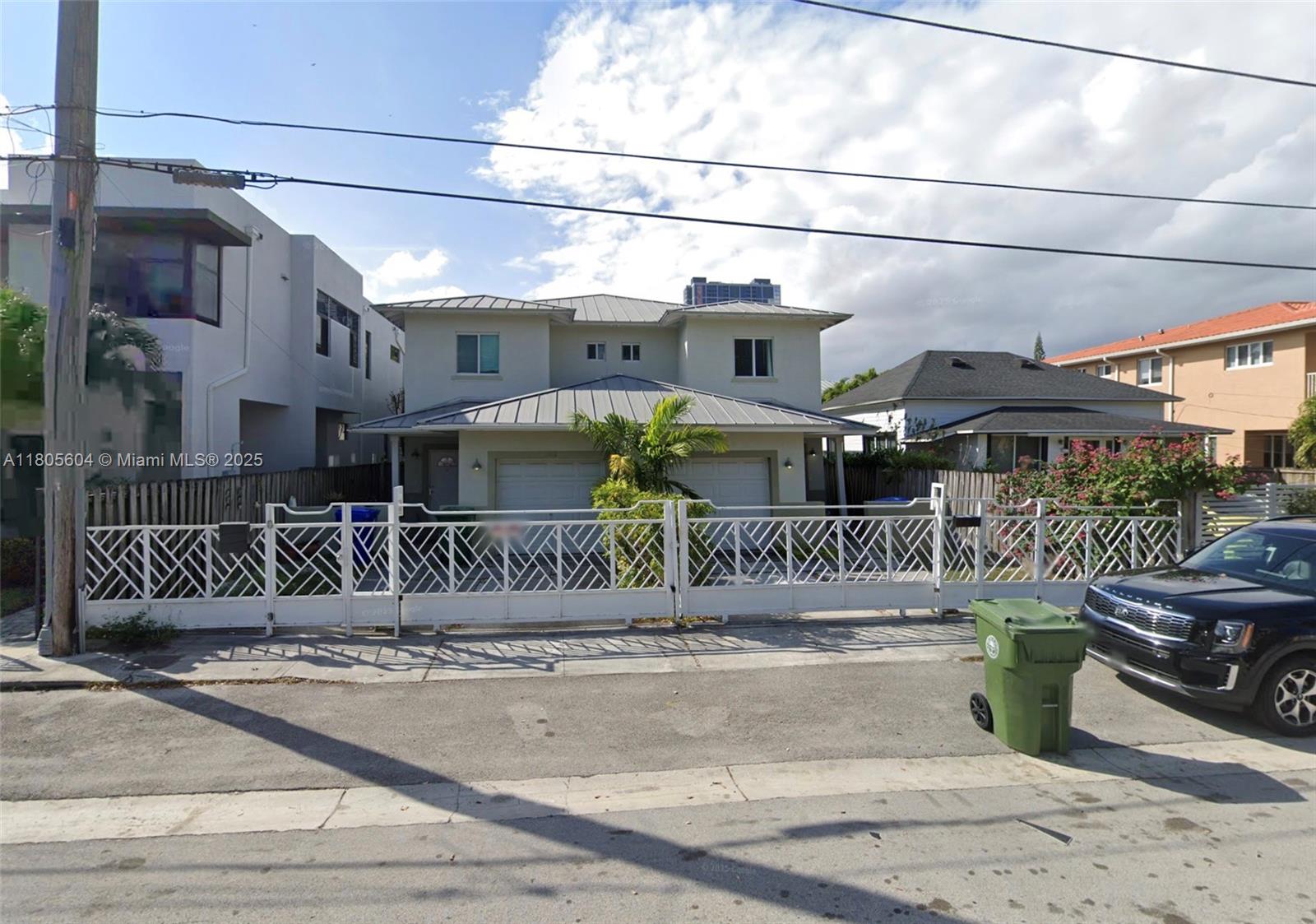 3144 New York St 3144, Miami, Broward County, Florida - 3 Bedrooms  
3 Bathrooms - 